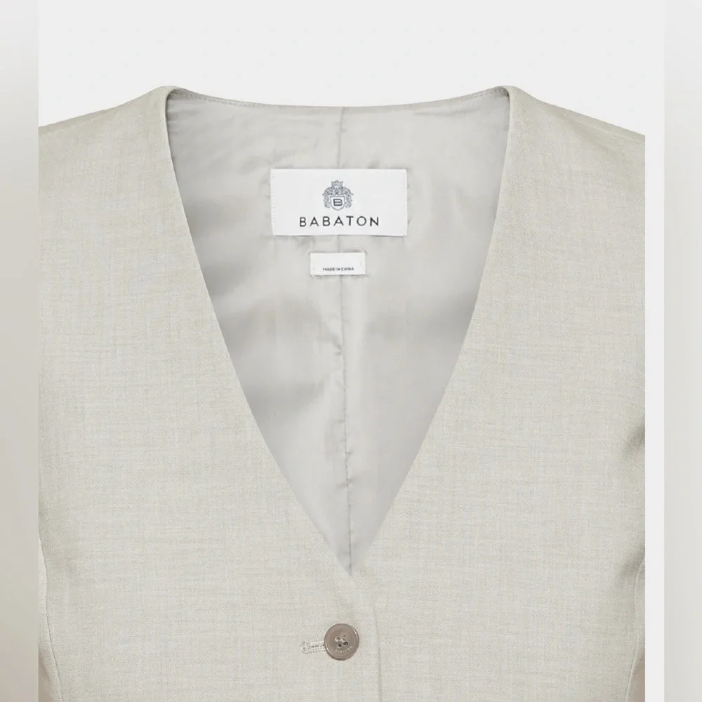 Babaton
Deniro Vest - (Re)ssential - Picture 2 of 6